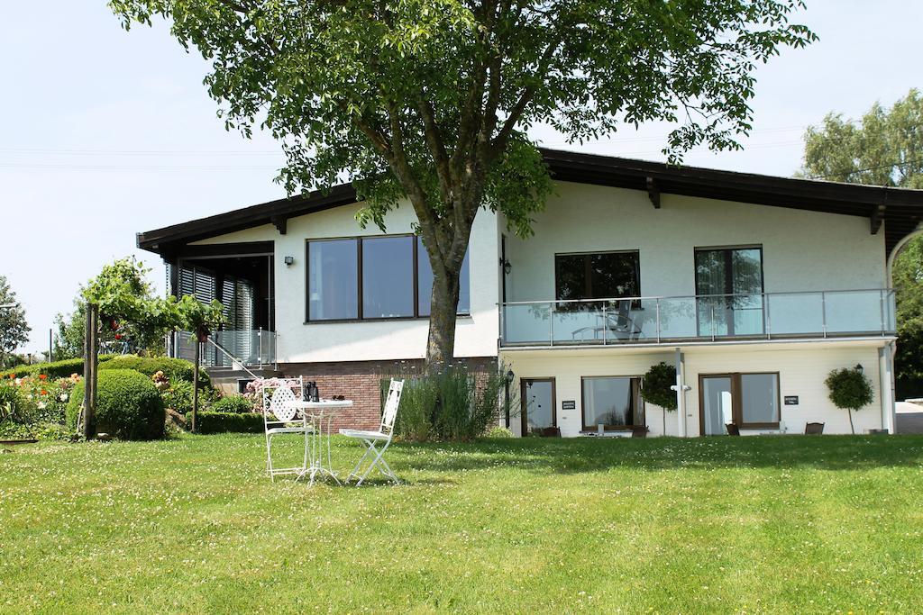Ferienwohnungen Eifelblick Lutzerath المظهر الخارجي الصورة